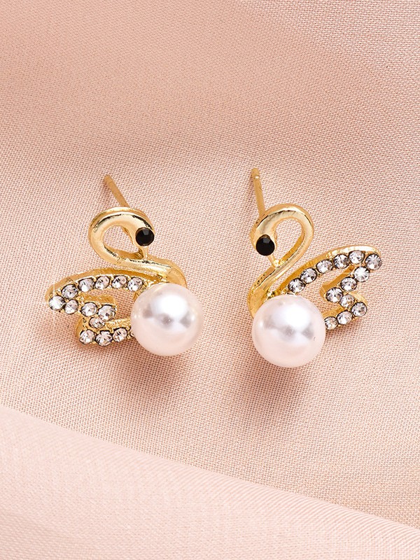 Charming Swans - Sparkling Pearl Studs