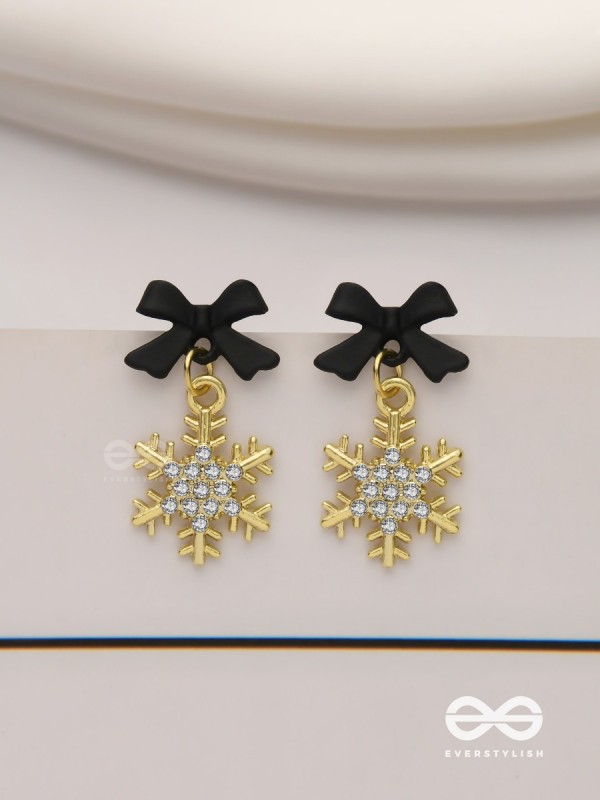 Nocturnal snowcharms- Dangling earrings with black velvety bows and golden stars 