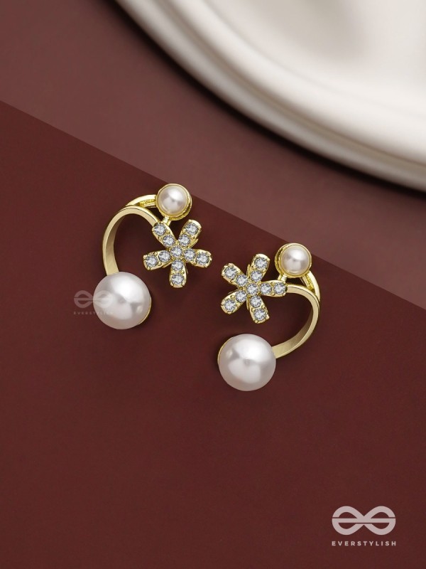 Golden crescent- Pearl studs' golden floral pattern 
