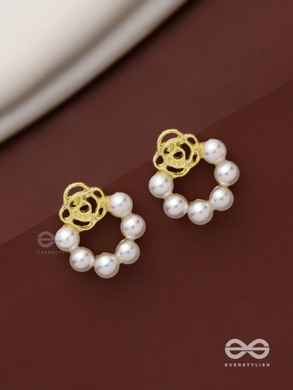 Eternal love - Golden rose studs with silver Pearls