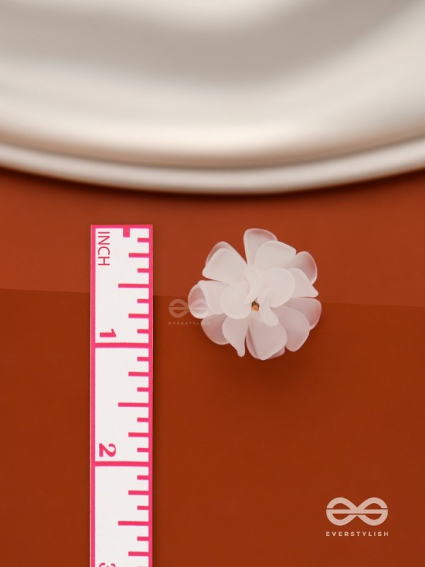  Spring fling - White floral studs 