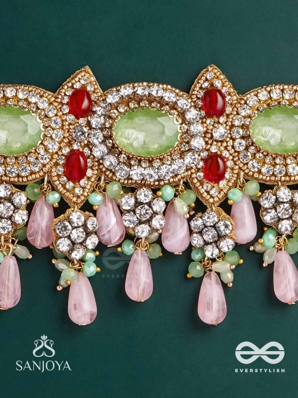PANKHURI DHARA – SUHANA KHAN INSPIRED NECKPIECE FEATURING CASCADING PINK BEADS AND SPARKLING GEMSTONES
