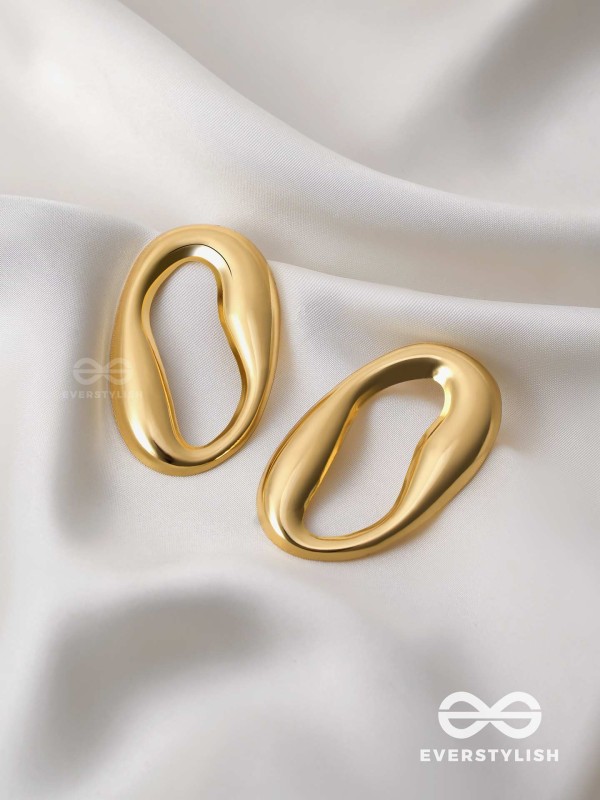 LOOPS OF GLAMOUR - GOLDEN TWISTED HOOP EARRINGS