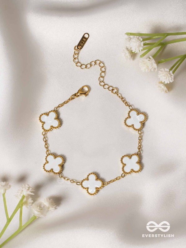 GOLDEN WHITE CLOVER - HOLOGRAPHIC STAINLESS STEEL 18K GOLD PLATED ANTI TARNISH BRACELET