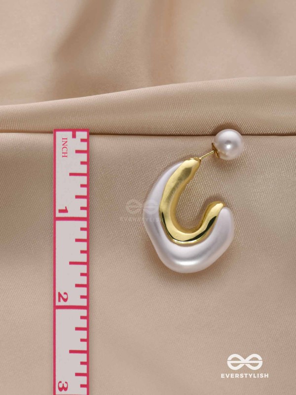 GILDED CREST - MODERN DUAL-TONE HOOPS