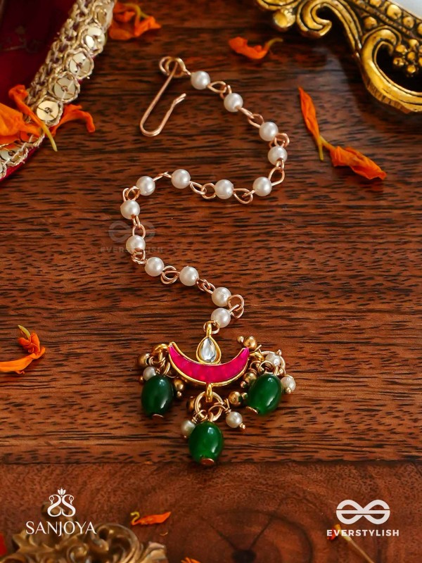 SHASHIRATNA- JEWEL OF THE MOON - HANDMADE KUNDAN SET WITH NECKLACE, EARRINGS AND MAANGTIKA