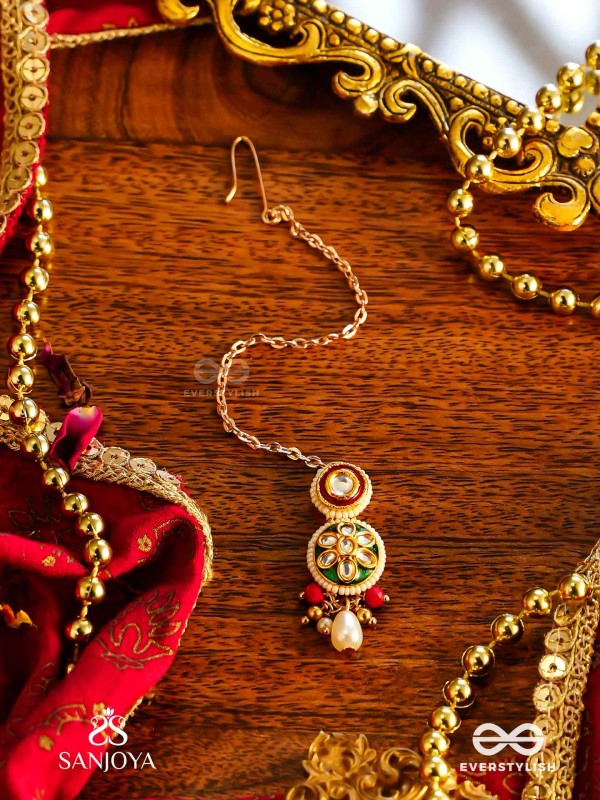 UNDARIKA - BEAUTIFUL ONE - INTRICATE KUNDAN MAANGTIKA WITH ENAMEL WORK AND PEARL DROPS