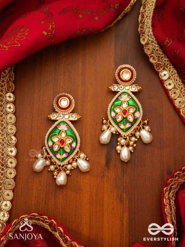 HARINAKSHI - DOE-EYED BEAUTY - GRACEFUL HANDCRAFTED KUNDAN EARRINGS WITH POLKI ACCENTS AND PEARL DETAILS