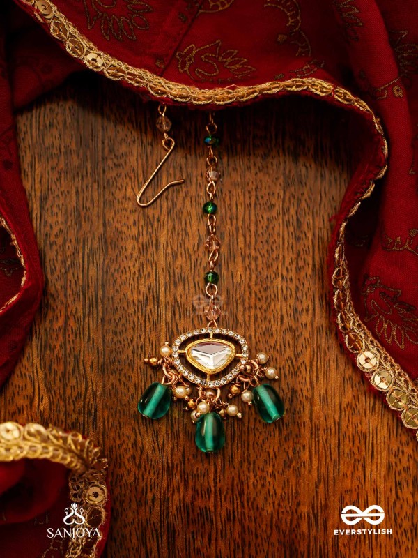 INDRANEELA - BLUE SAPPHIRE GLOW - ROYAL KUNDAN POLKI MAANGTIKA WITH SPARKLING TEAL GEMSTONES