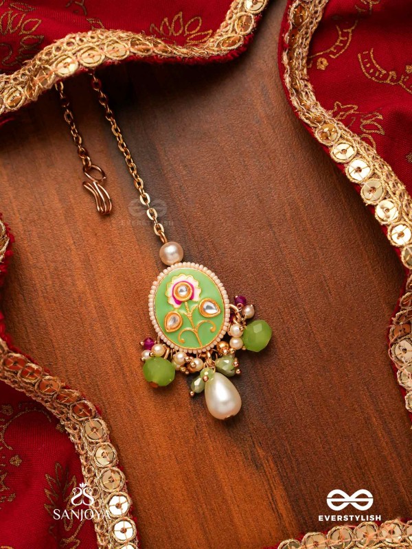 KARUNYA - GRACEFUL AURA- INTRICATE KUNDAN MAANGTIKA WITH PEARLS, BEADS AND GEMSTONES