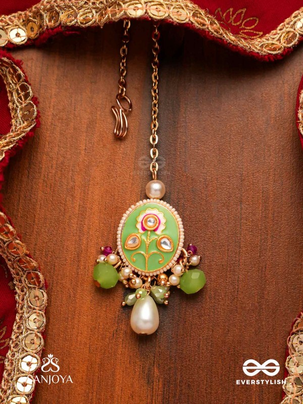 KARUNYA - GRACEFUL AURA- INTRICATE KUNDAN MAANGTIKA WITH PEARLS, BEADS AND GEMSTONES