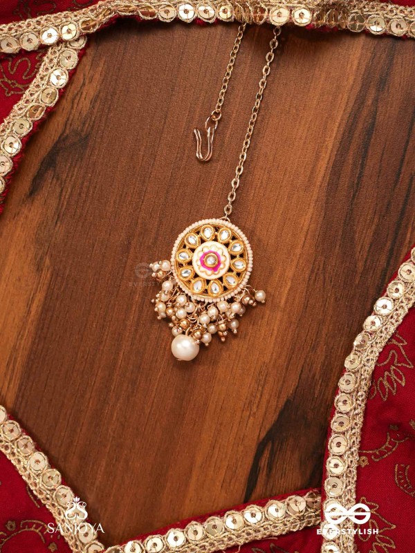KSHIRANILA - MILKY SKY - ELEGANT KUNDAN PEARL MAANGTIKA WITH A CENTRAL ROUND POLKI ENAMEL DETAIL