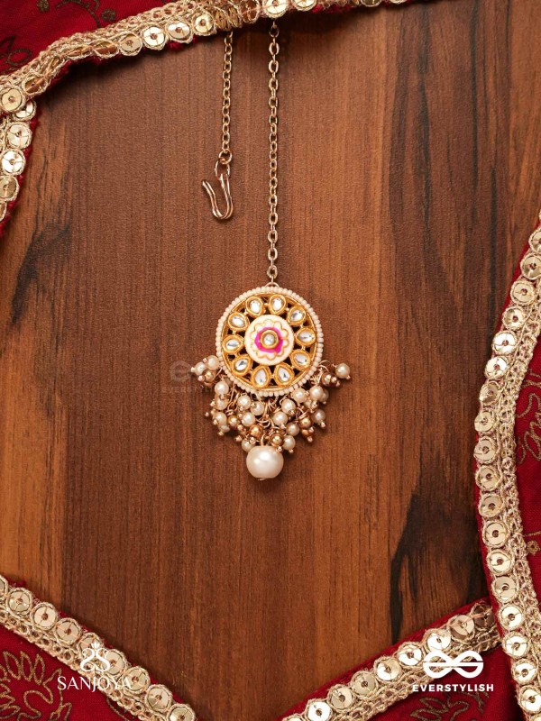 KSHIRANILA - MILKY SKY - ELEGANT KUNDAN PEARL MAANGTIKA WITH A CENTRAL ROUND POLKI ENAMEL DETAIL