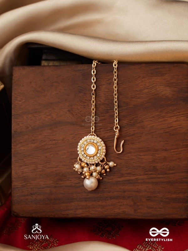 KANAKLEKHA - GOLDEN GLEAM- ROUND POLKI ACCENTED MAANGTIKA WITH DEWY WHITE PEARLS AND WARM EARTHY TONE BEADS