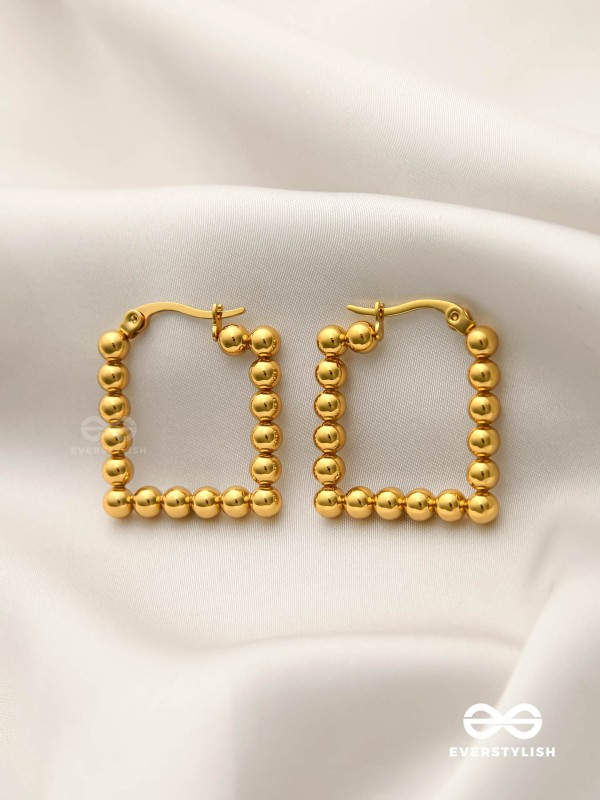 AURELIA HOOPS – MINIMAL YET ELEGANT GOLD GEOMETRIC STAINLESS STEEL HOOPS