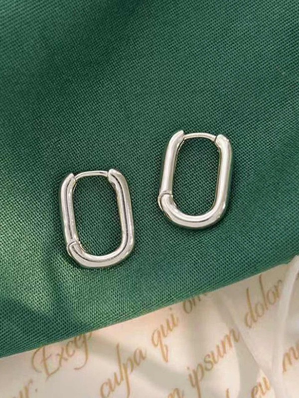 GLINT HOOPS-  MINIMALISTIC SILVER HOOPS