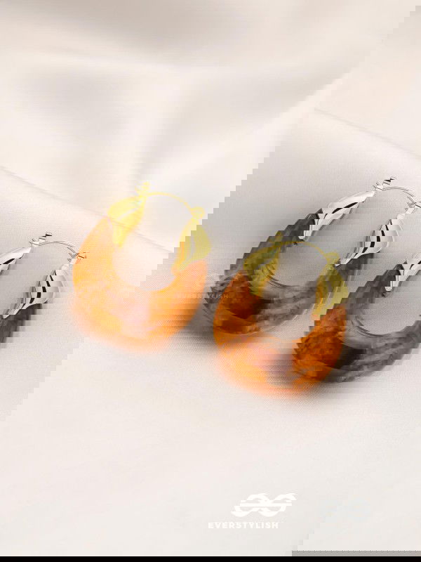 AMBER ARC- RICH BROWN RESIN HOOPS