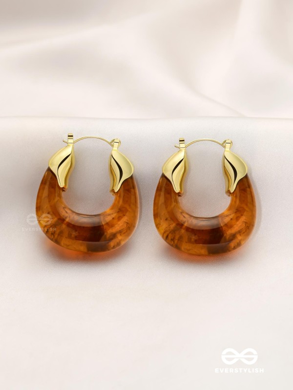 AMBER ARC- RICH BROWN RESIN HOOPS
