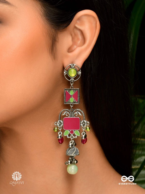 FESTIVE POP - ARTISTIC STATEMENT EARRING