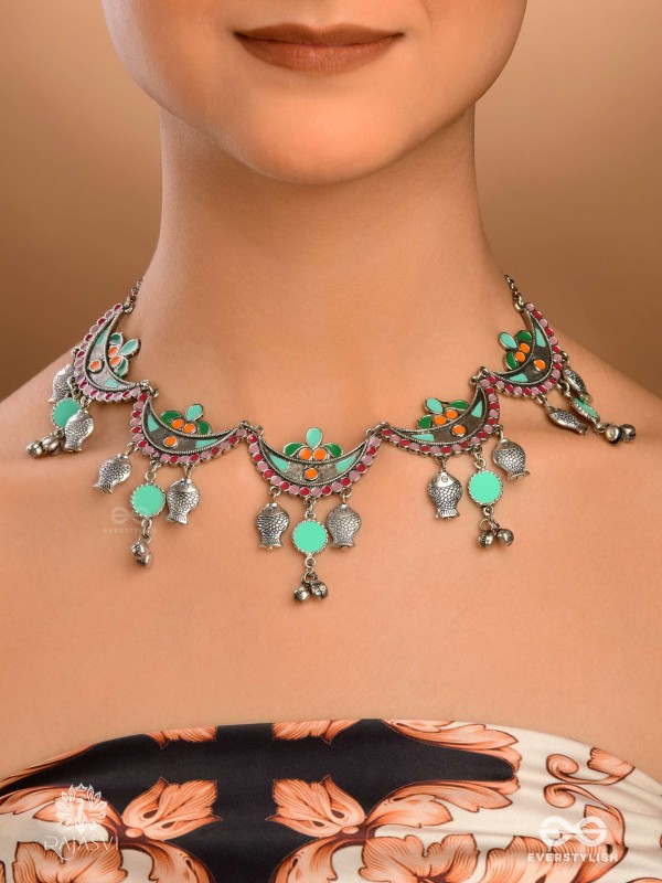 MINT BLOOM - VIBRANT ENAMEL NECKLACE