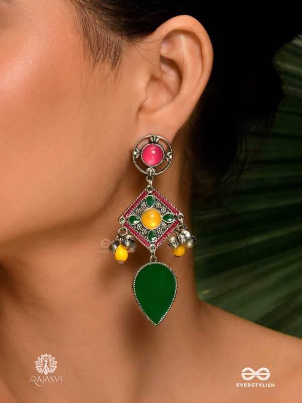 FOREST FLAME - STATEMENT GREEN DROP EARRING