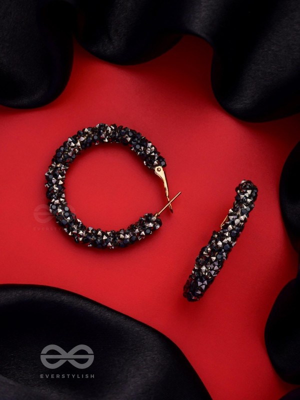 THE PARTY POPPERS ILLUMINATING STATEMENT HOOPS - Black