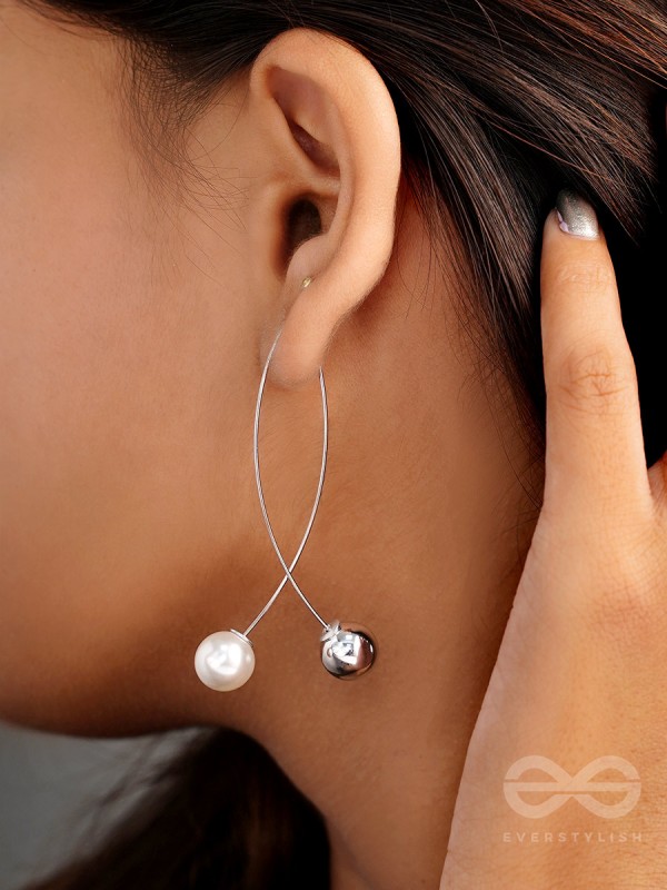 Elegant Fish Pearl Metal Dangler Earrings
