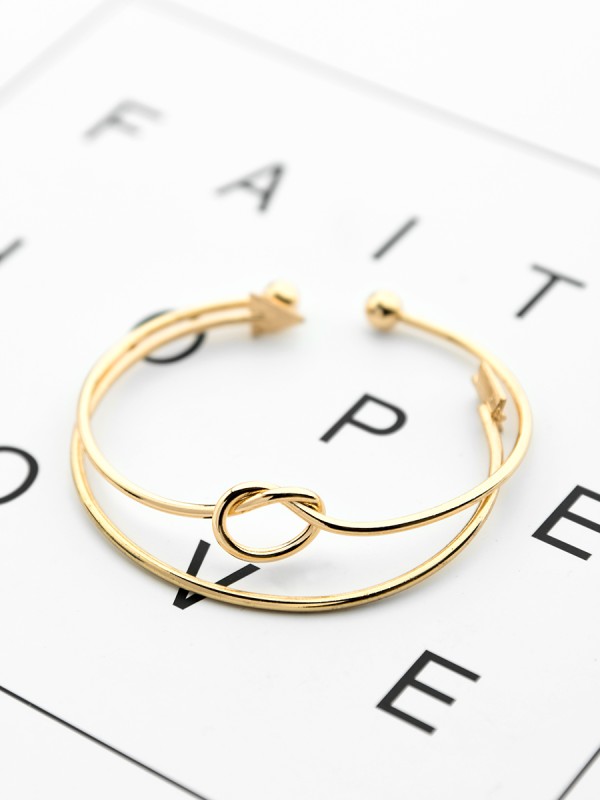 The Knot and Arrow Set of Two Bracelets - Golden