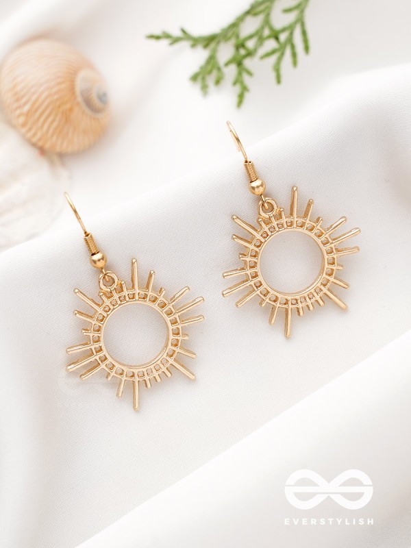 The Cute Little Sun - Golden Elegant Earrings