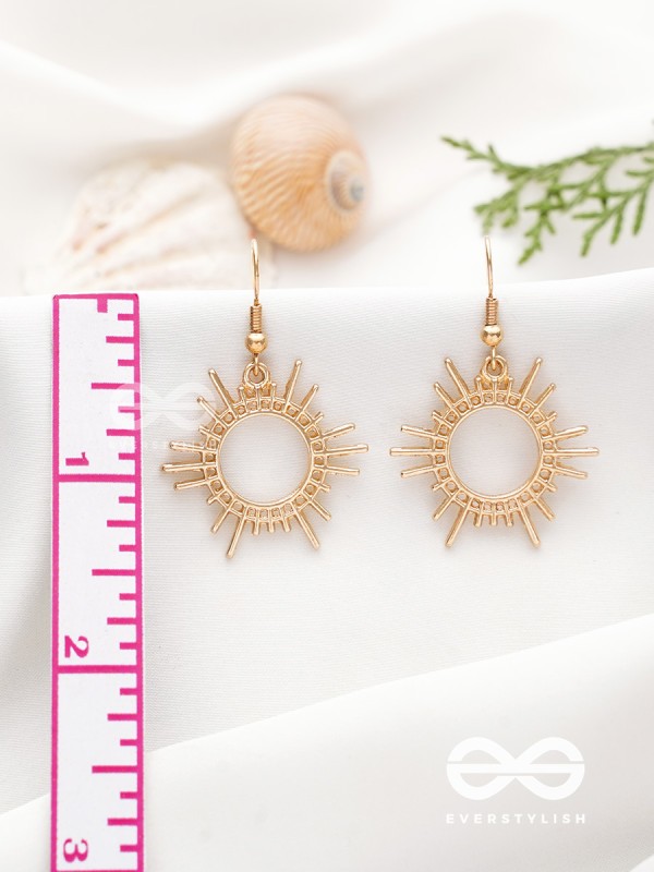 The Cute Little Sun - Golden Elegant Earrings