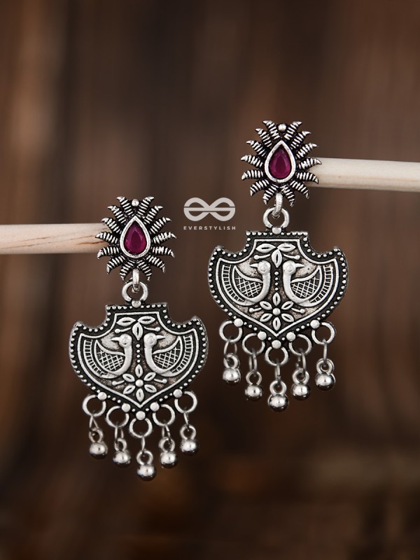 The Peacock Droplet Artwork (Ruby Red) - The Embellished Oxidised Collection