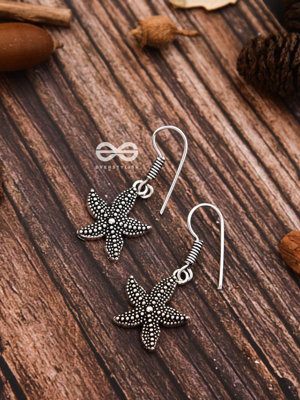 The Cute Little Starfish Hooks - Tiny Trinket Earrings