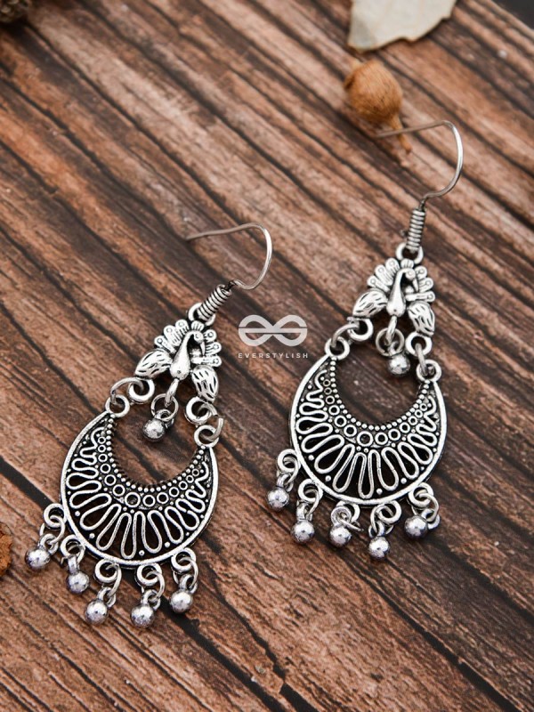 The Oxidised Dangler Collection - The Peacock Curves