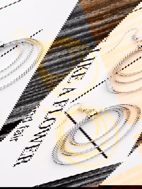 The Shimmery Circles - Golden Elegant Earrings