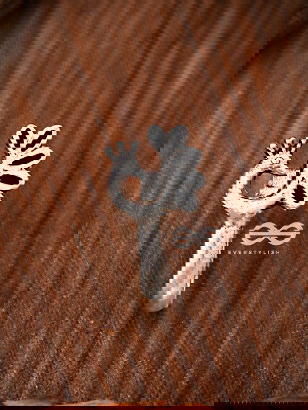 The Little Fanning Peacock Non-piercing Boho Nosepin