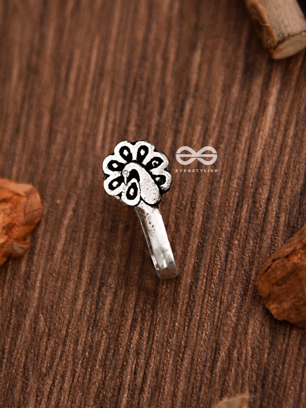 The Little Oxidised Peacock Non-piercing Boho Nosepin