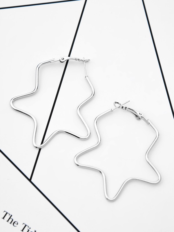 The Everyday Chic - Oversized Star Hoops - Silver