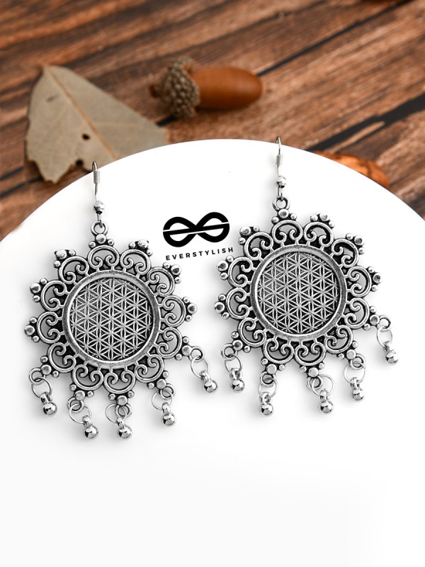 The Meshed Sun - The Oxidised Boho Earrings
