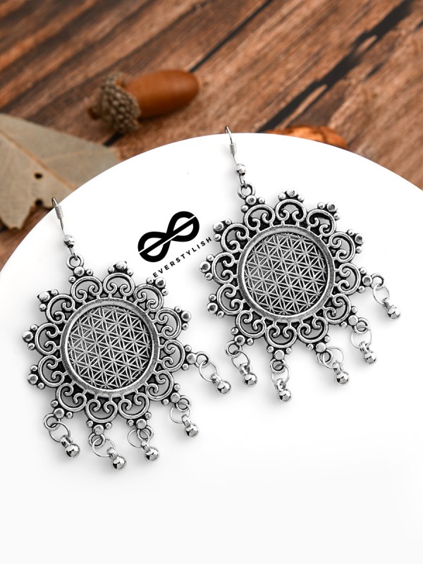 The Meshed Sun - The Oxidised Boho Earrings
