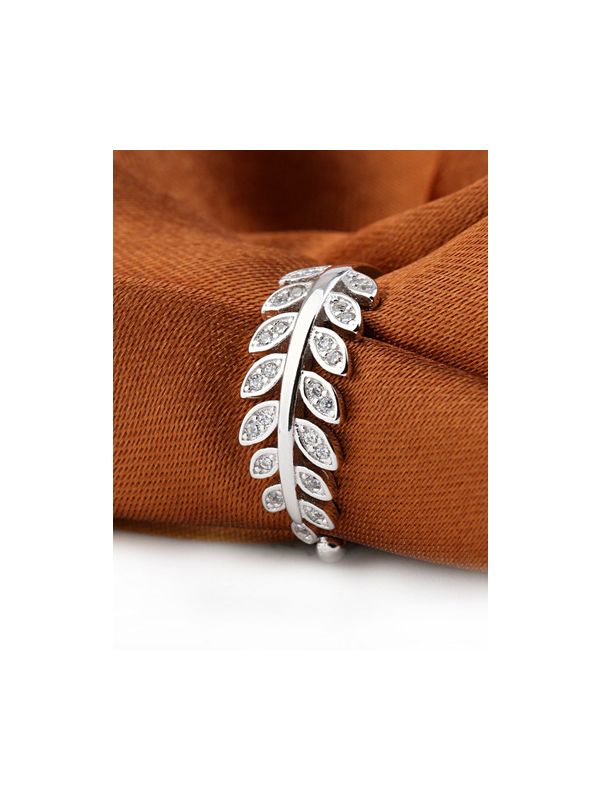 Lustrous  Leaves Adjustable American Diamond Ring