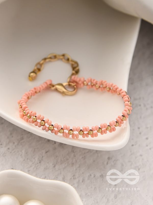 The Dahlia Aisle- Golden Beaded Bracelet