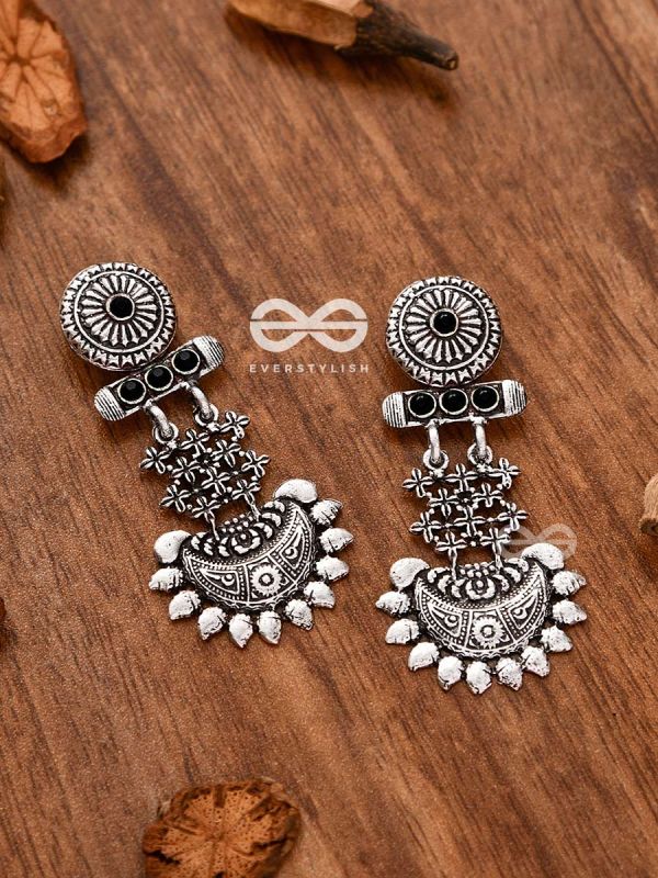 A Bohemian Statement (Onyx Black) - Embellished Oxidised Earrings
