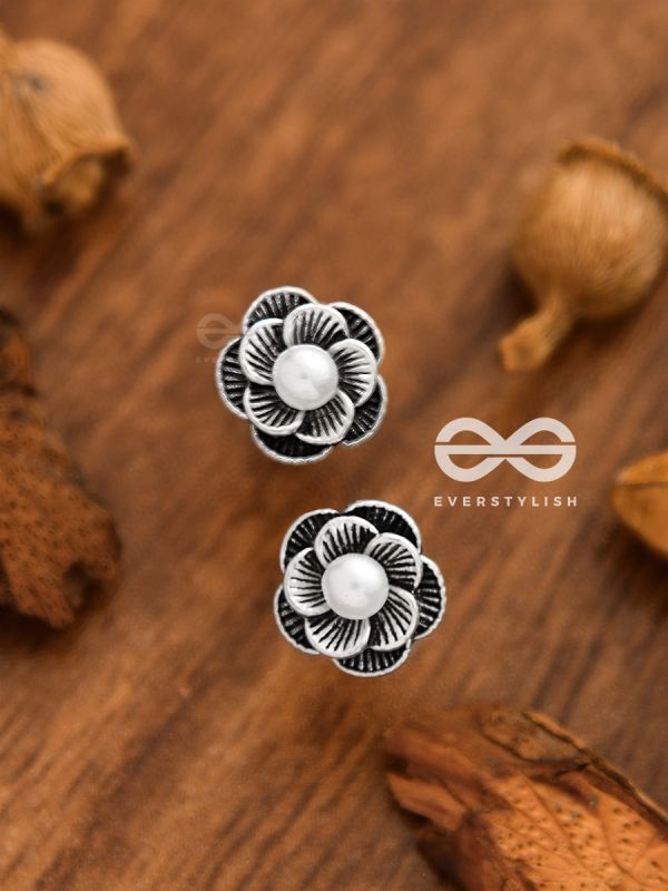 The Little Pearly Florals - Tiny Trinket Earrings