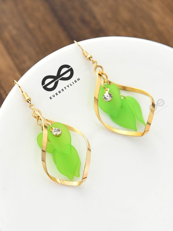 The Petals in a Twist (Neon Green) - Golden Casual Danglers