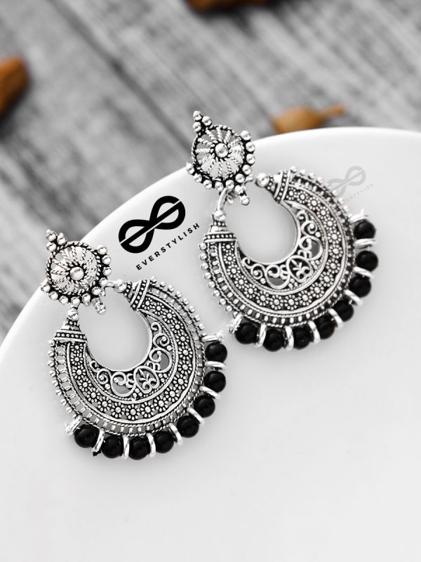 The Motif Moon Pearls (Silver-Black) - Oxidised Boho Earrings