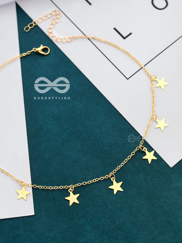 A Starry Statement - Golden Casual Neckpiece With Anti-Tarnish Coating 