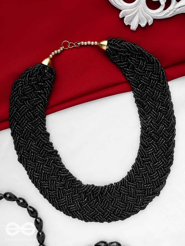 The Beauteous Braided Criss-Cross Beaded Necklace (Black)