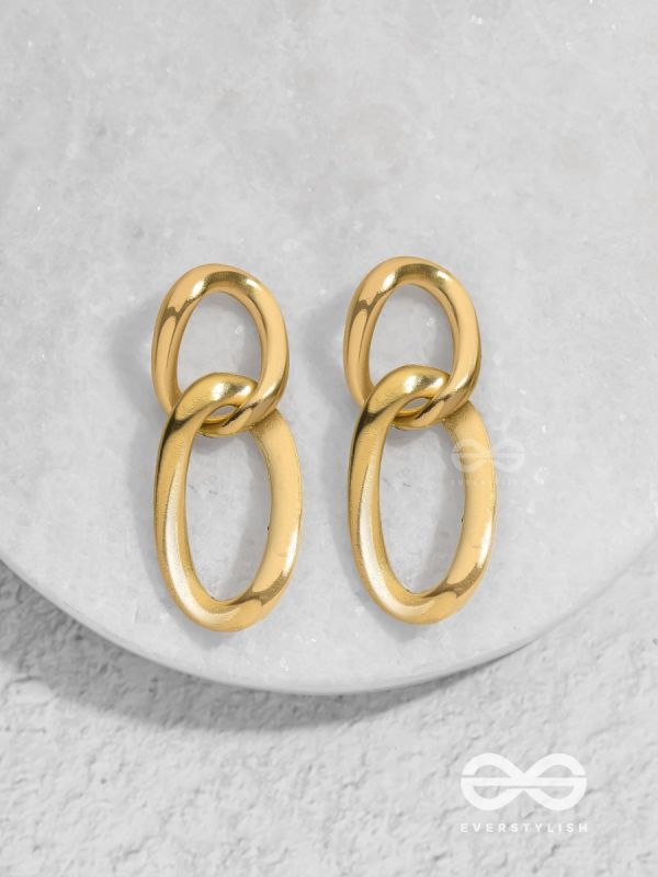 Delicate Interwined Gold Chain Dangler Earrings