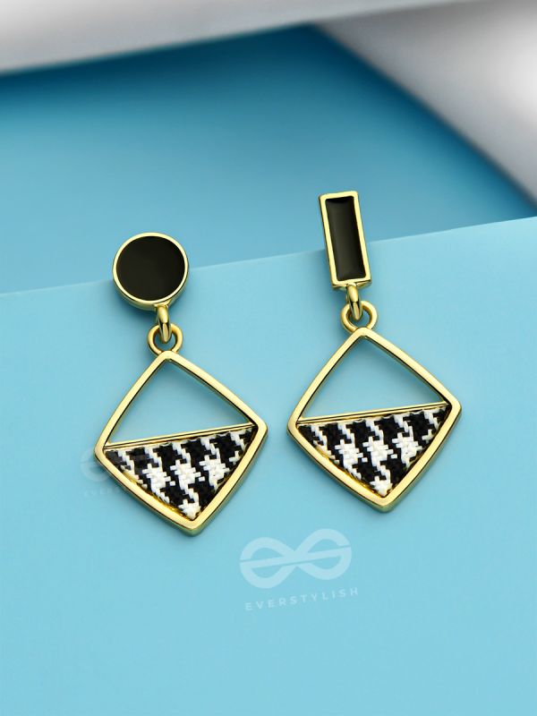 The Geometric Funk - Statement Hounstooth Pattern Earrings