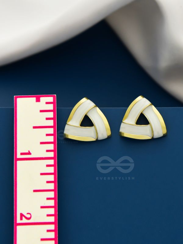 Miss Minimilist - ELegant Enamel  Earrings
